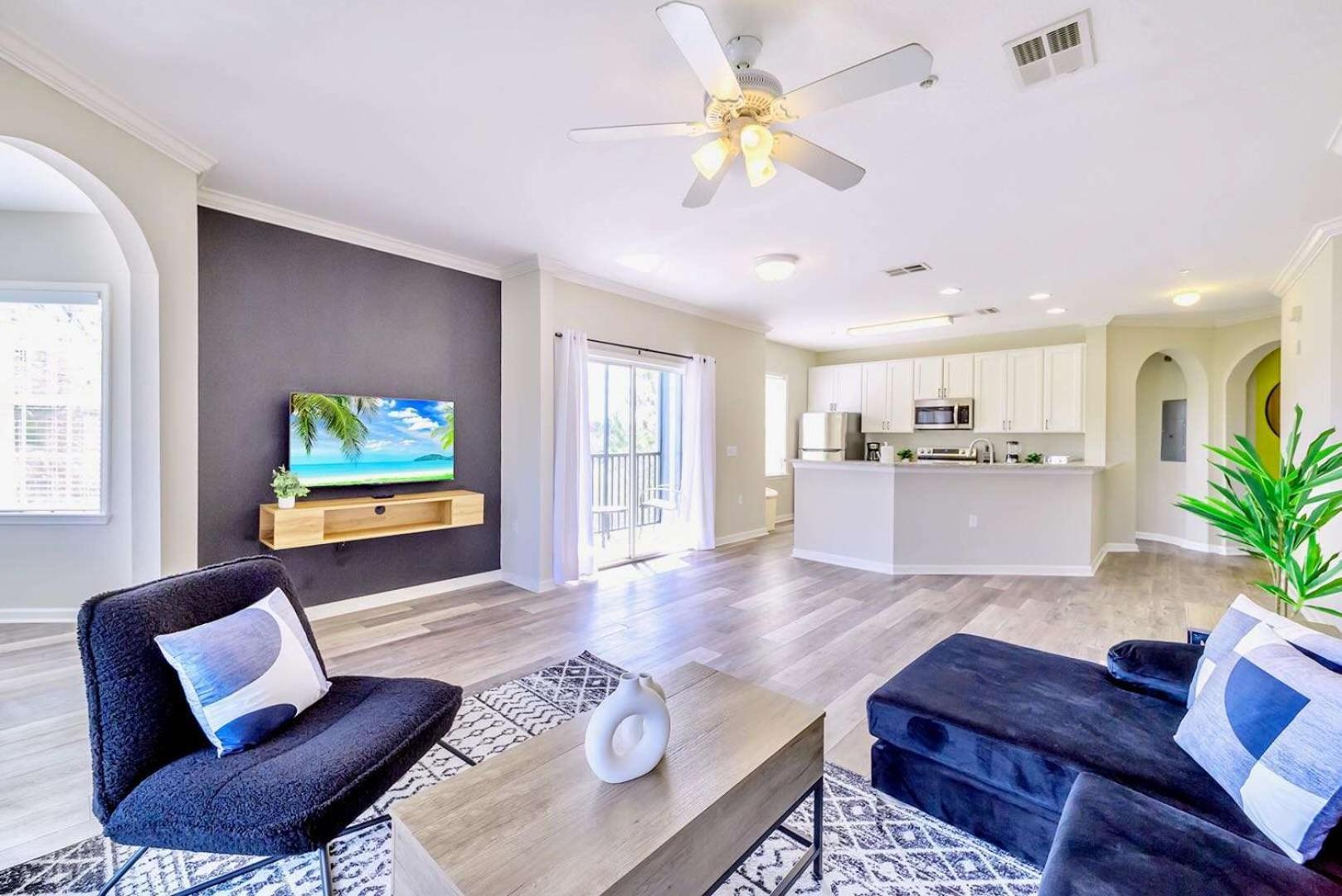 Cozy 2Br Condo - Private Balcony - Near Disney 奥兰多 外观 照片